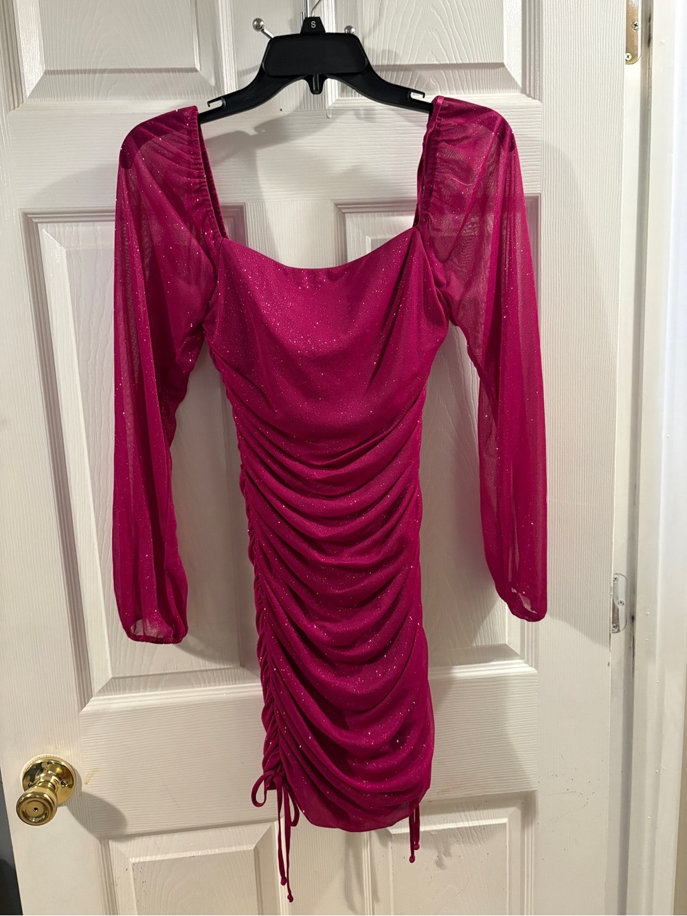 Jump Fuchsia Glitter Ruched Long-Sleeve Homecoming Mini Dress